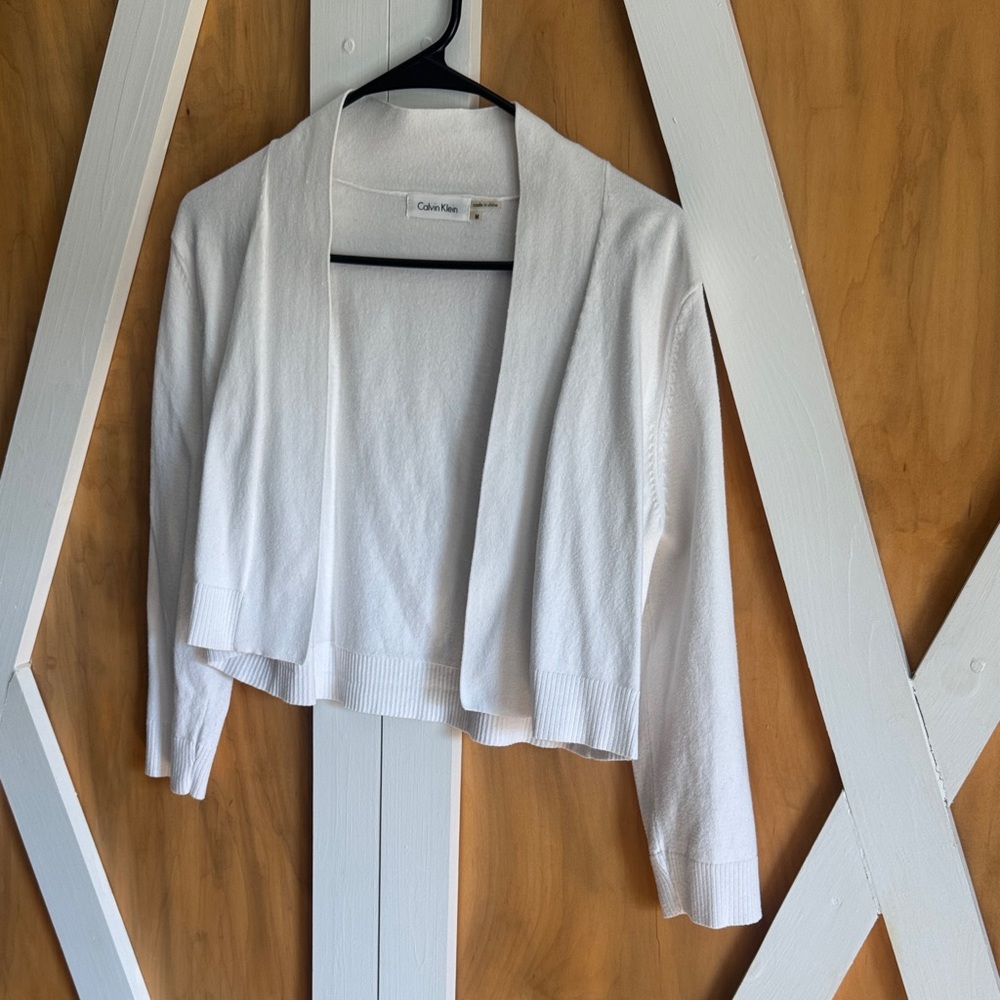 Calvin Klein Elegant White Cardigan